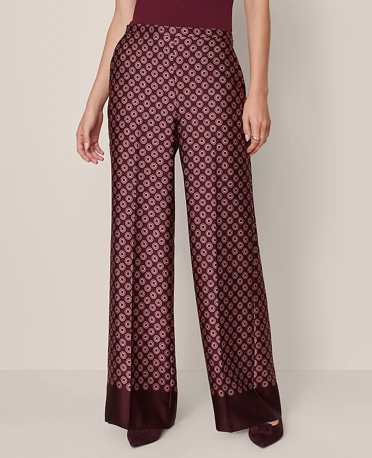 The Wide-Leg Pant in Satin Geo Print