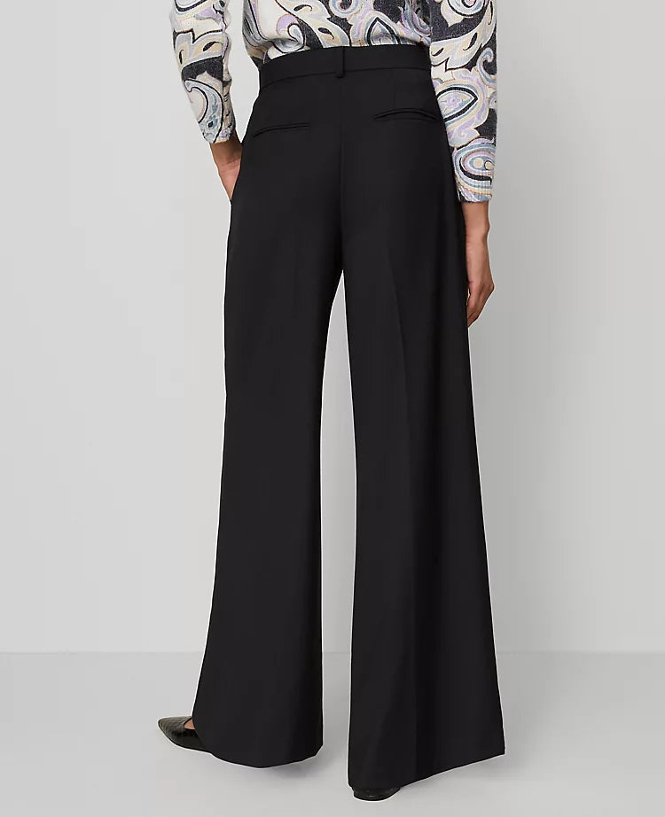 The Modern Wide-Leg Trouser Pant