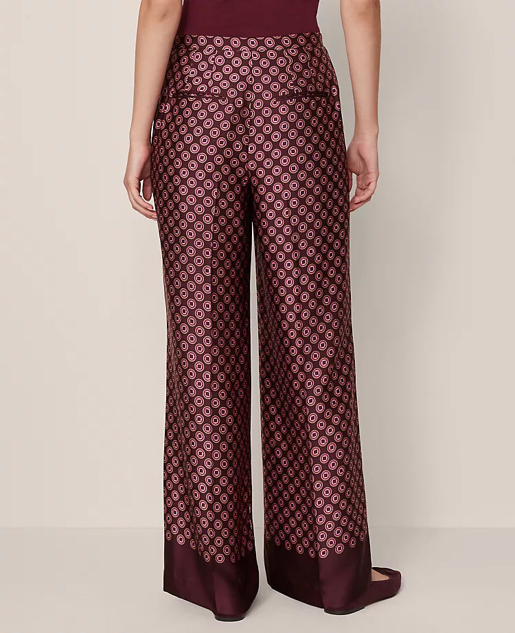 The Wide-Leg Pant in Satin Geo Print